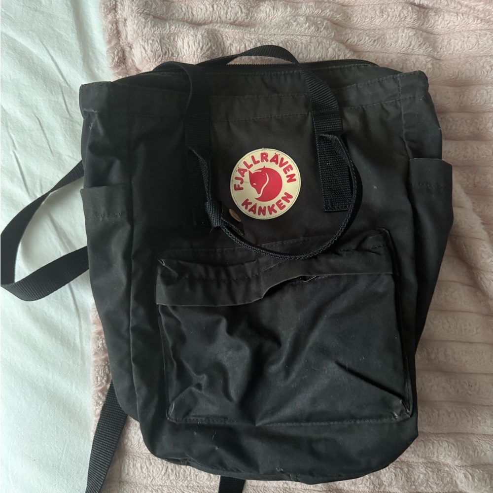 Kånken Black Backpack